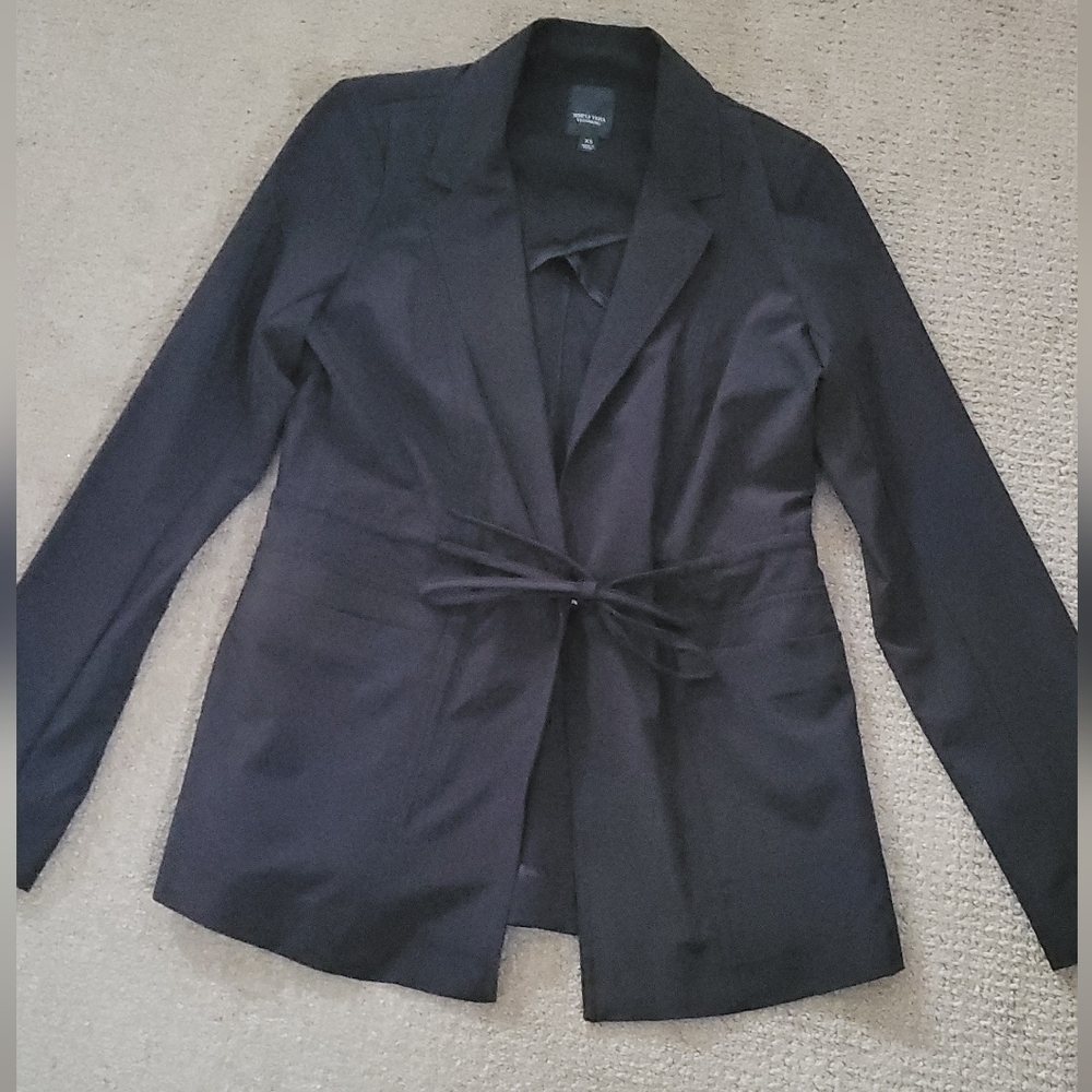 Simply Vera Vera Wang Drawstring Waist Satin Blazer - Picture 10 of 15